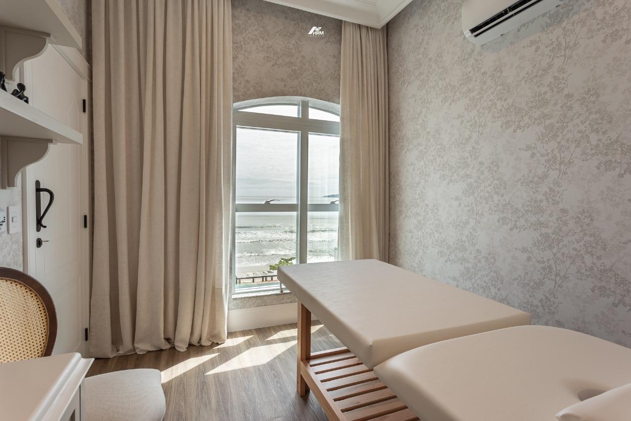 Apartamento à venda no Perequê: 