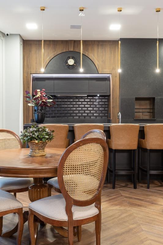 Apartamento à venda no Perequê: 