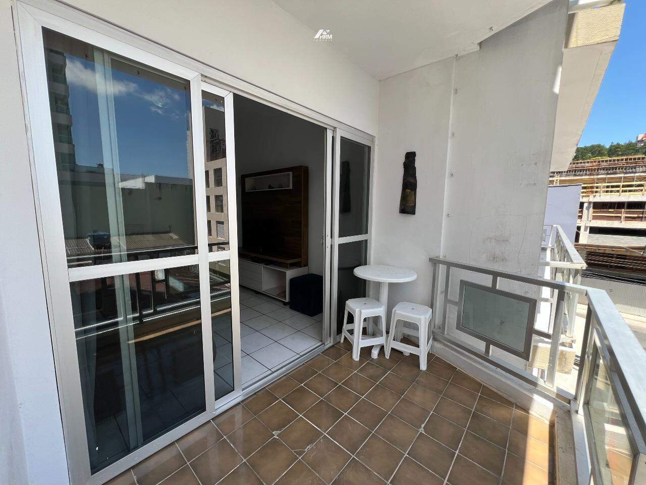 Apartamento à venda no Pioneiros: 