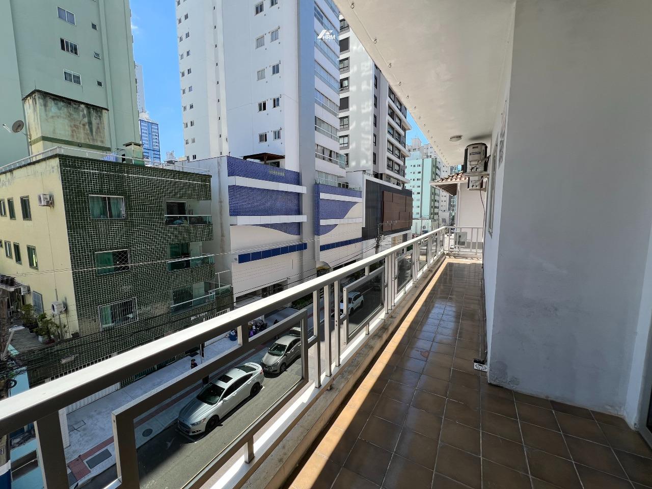 Apartamento à venda no Pioneiros: 