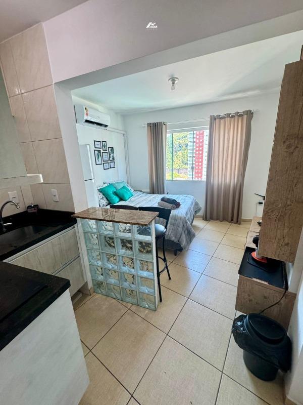 Apartamento à venda no Pioneiros: 