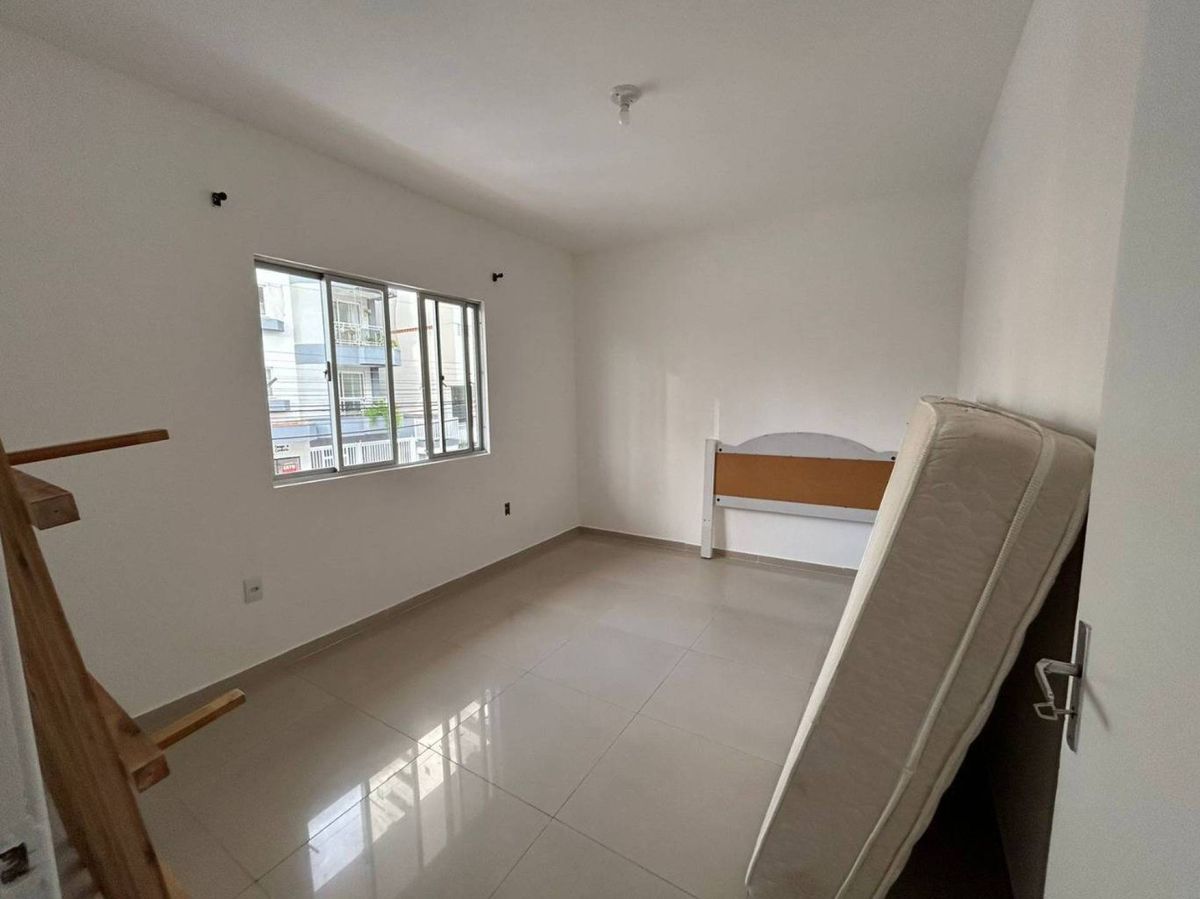 Casa à venda no Centro: 