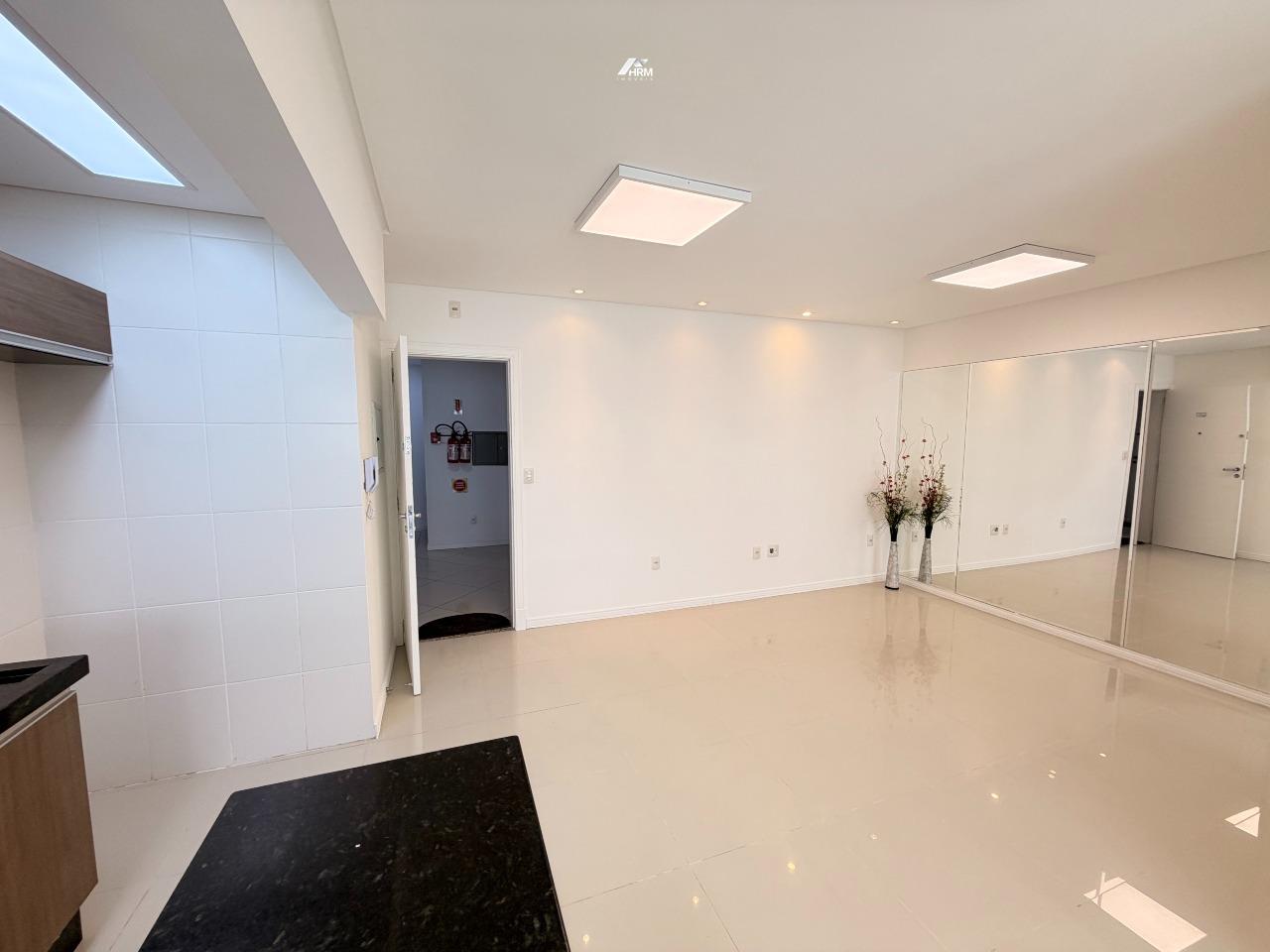 Apartamento à venda no Nações: 