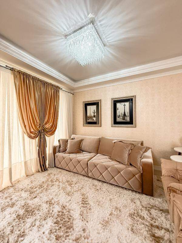 Apartamento à venda no Meia Praia: 