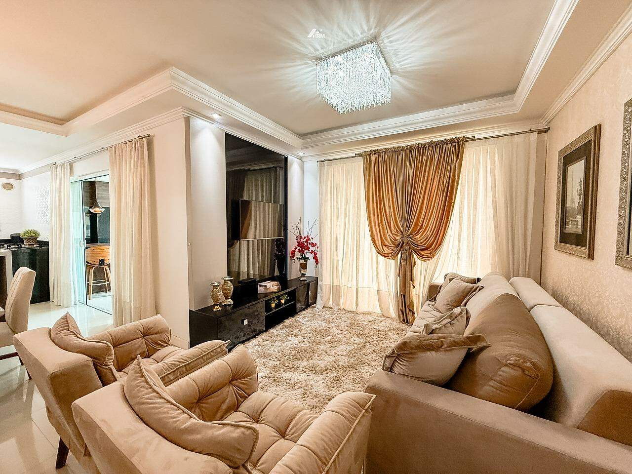 Apartamento à venda no Meia Praia: 