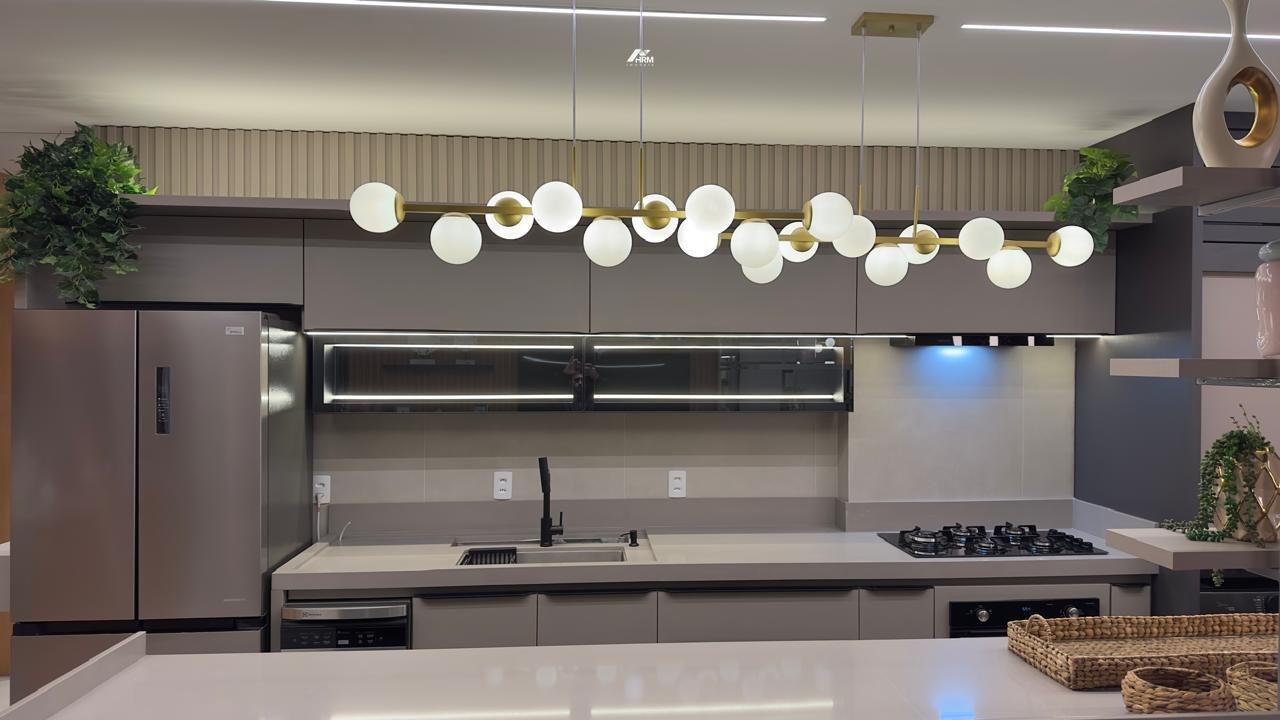 Apartamento à venda no Meia Praia: 