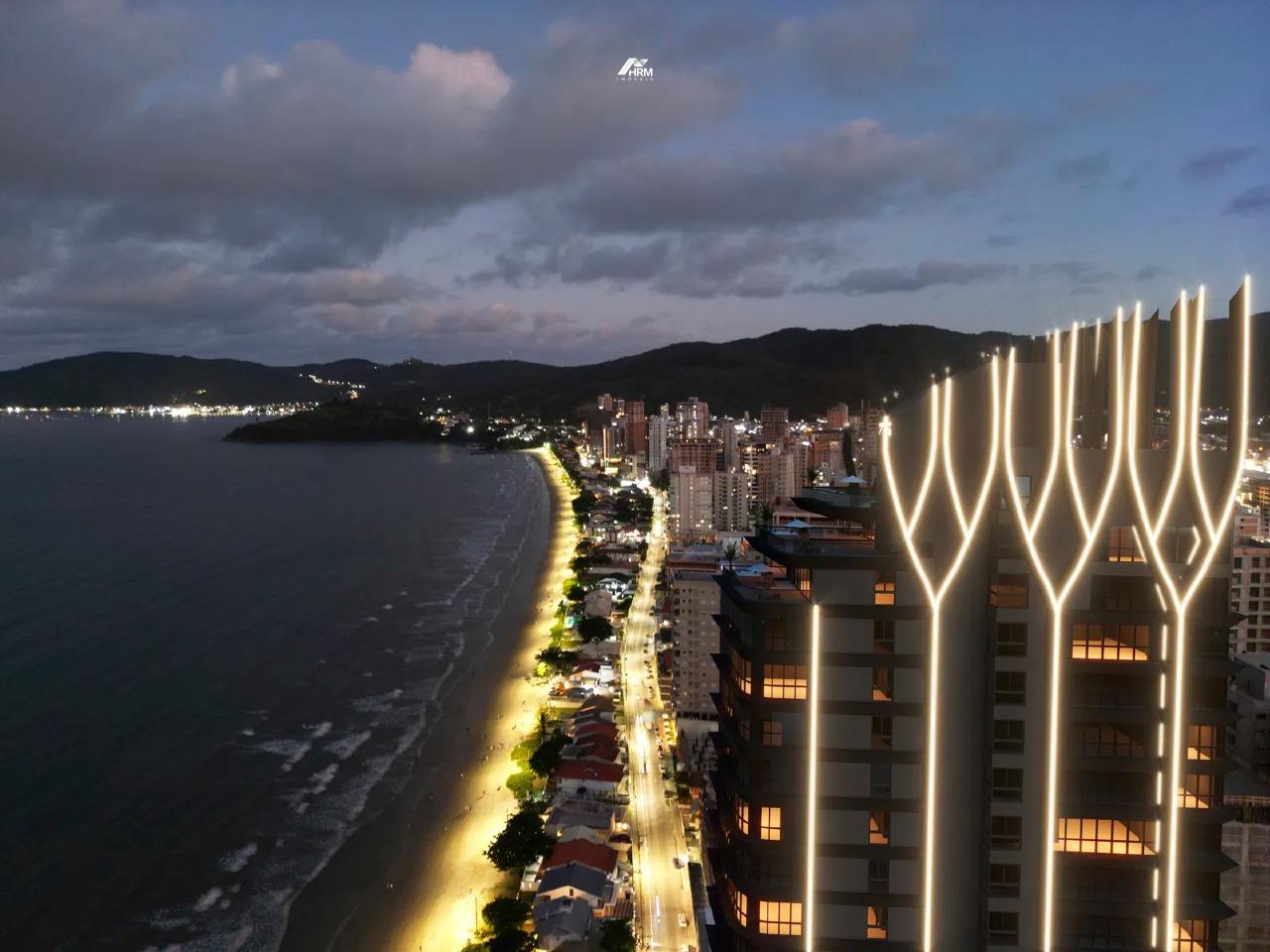 Apartamento à venda no Perequê: 