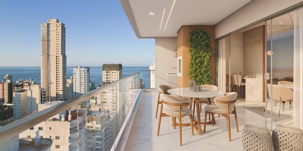 Apartamento à venda no Meia Praia: 