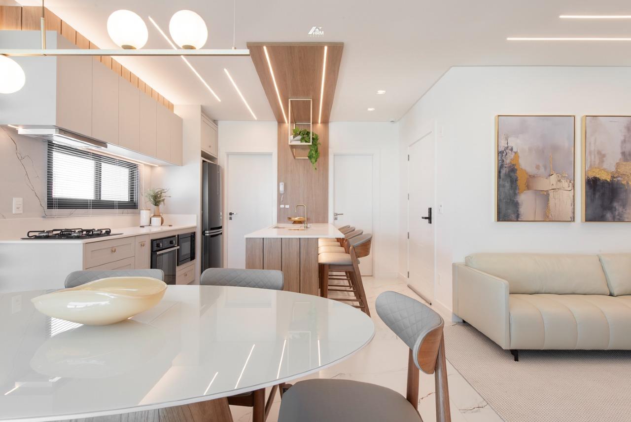 Apartamento à venda no Meia Praia: 