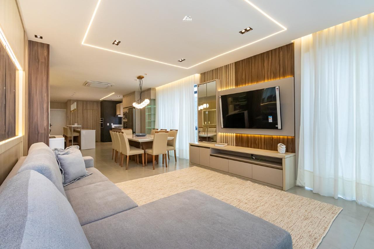 Apartamento à venda no Pioneiros: 