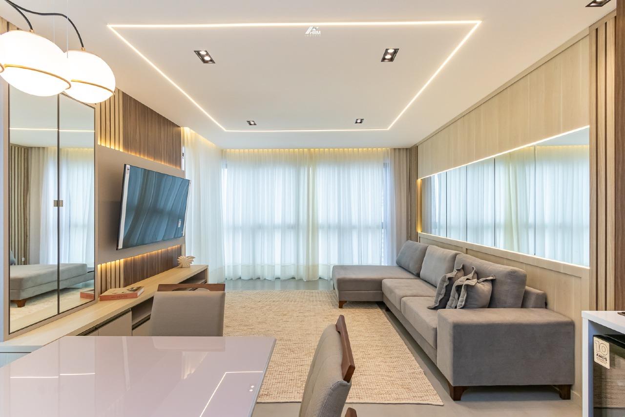 Apartamento à venda no Pioneiros: 