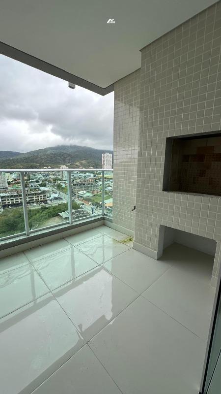 Apartamento à venda no Balneário Perequê: 