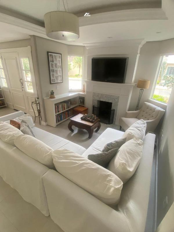 Casa de Condomínio à venda no Barra: 