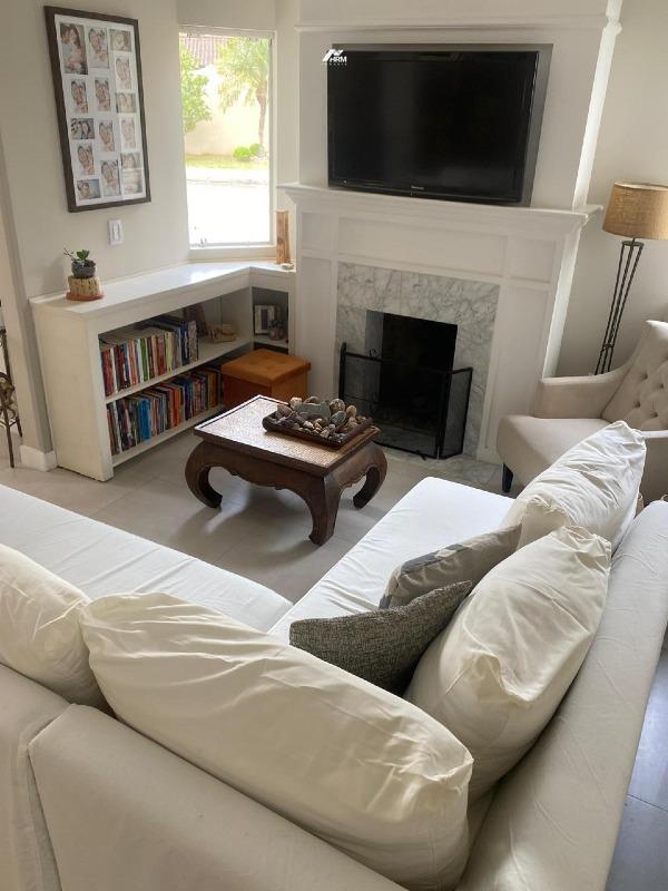 Casa de Condomínio à venda no Barra: 