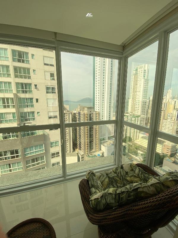 Apartamento à venda no Pioneiros: 