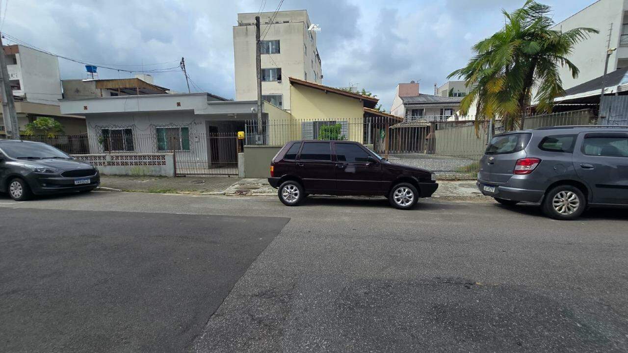 Casa à venda no Nações: 