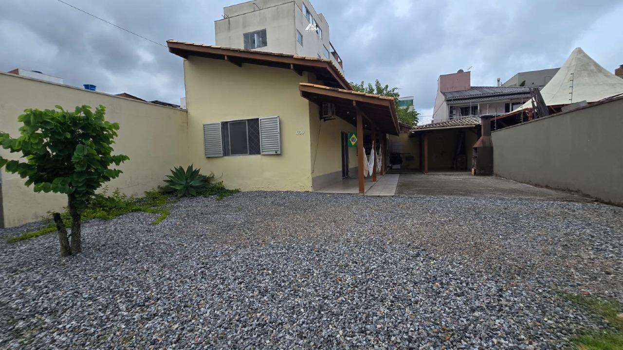 Casa à venda no Nações: 