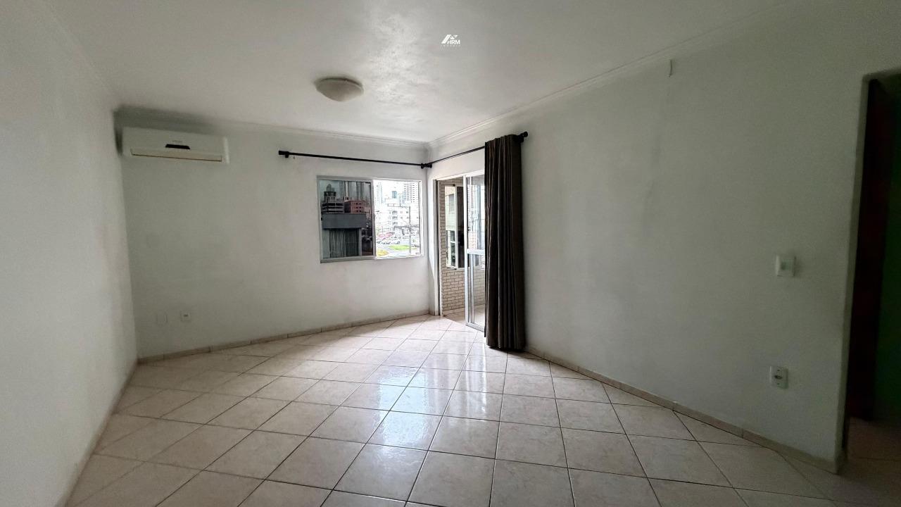 Apartamento à venda no Nações: 