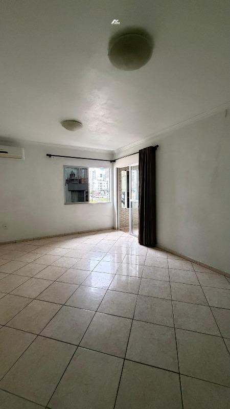 Apartamento à venda no Nações: 