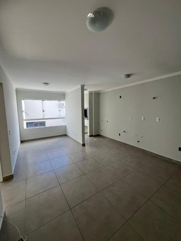 Apartamento à venda no Praia dos Amores: 