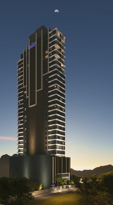 Apartamento à venda no Meia Praia: 