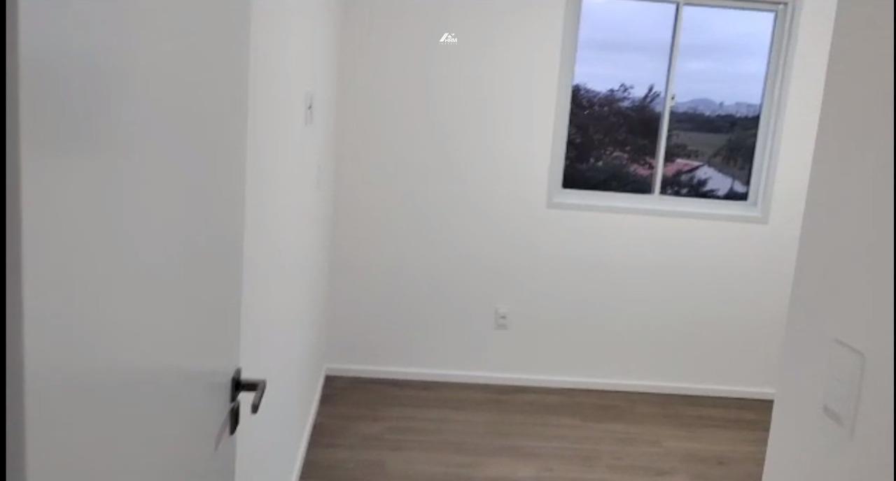 Apartamento à venda no Perequê: 