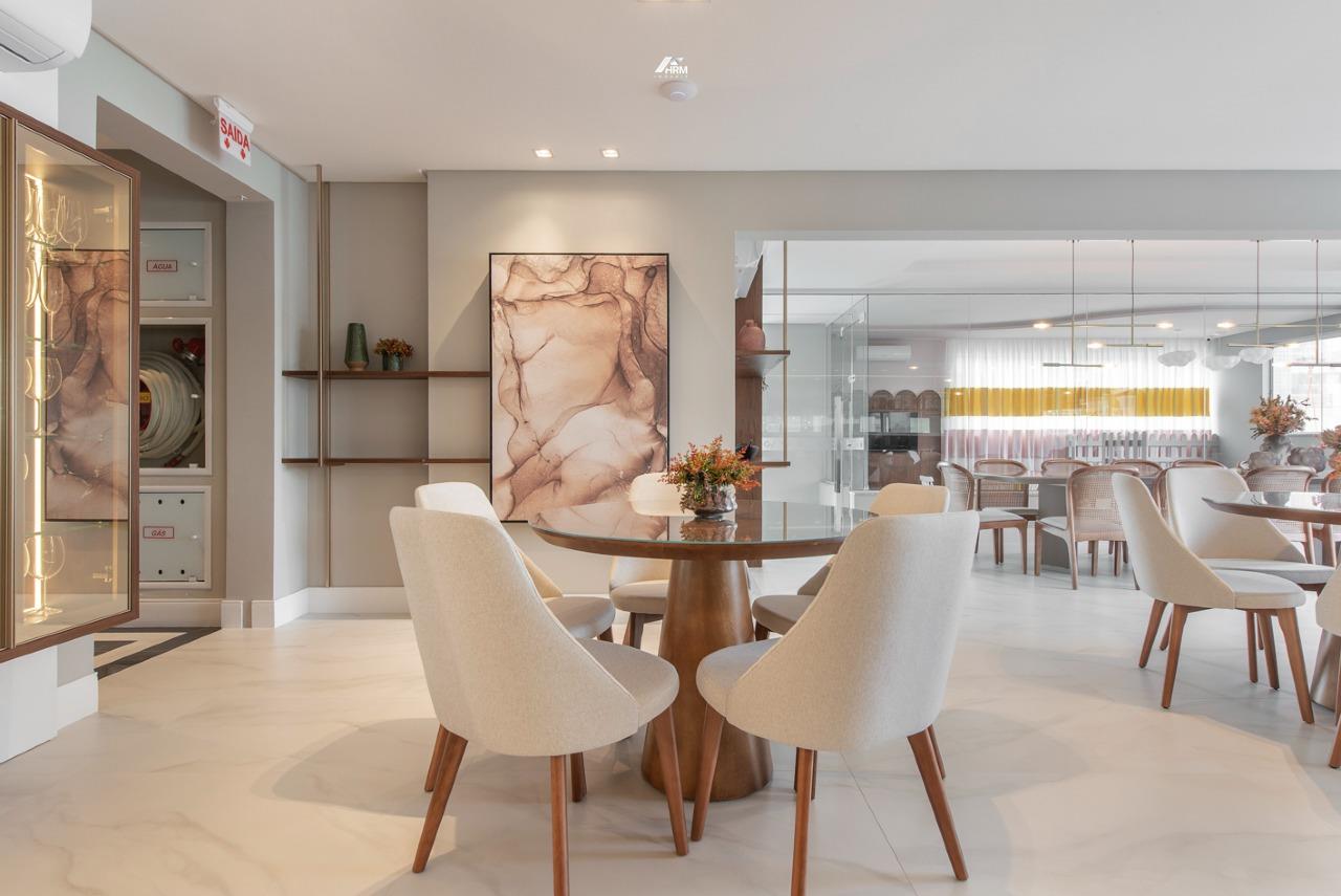 Apartamento à venda no Perequê: 