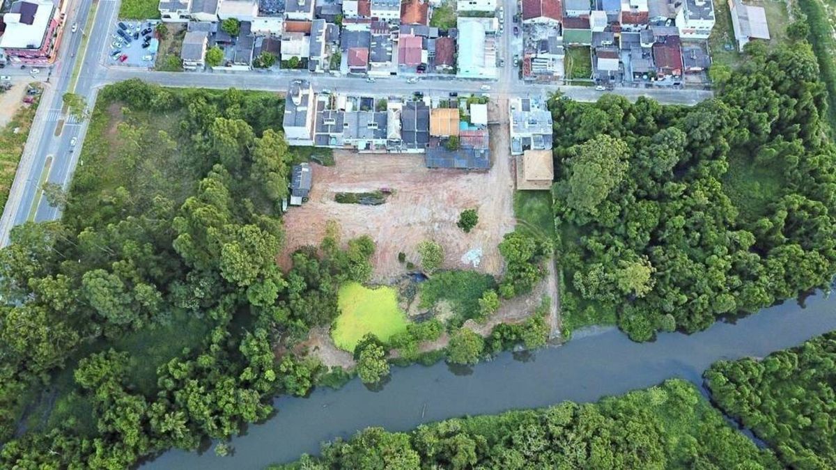 Terreno à venda no Centro: 