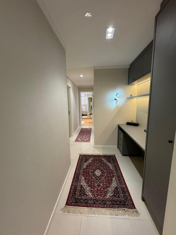 Apartamento à venda no Nações: 