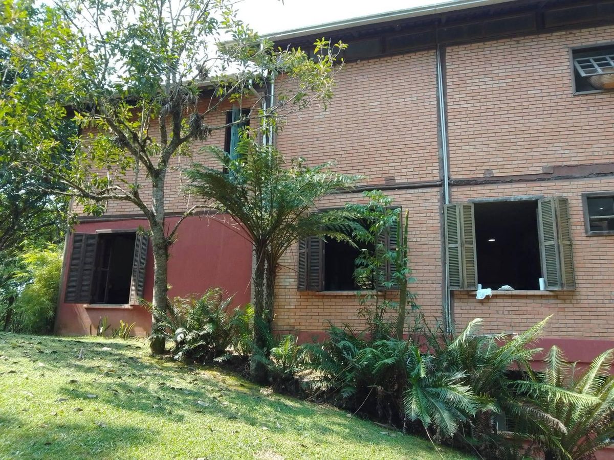 Casa à venda no Praia do Estaleiro: 