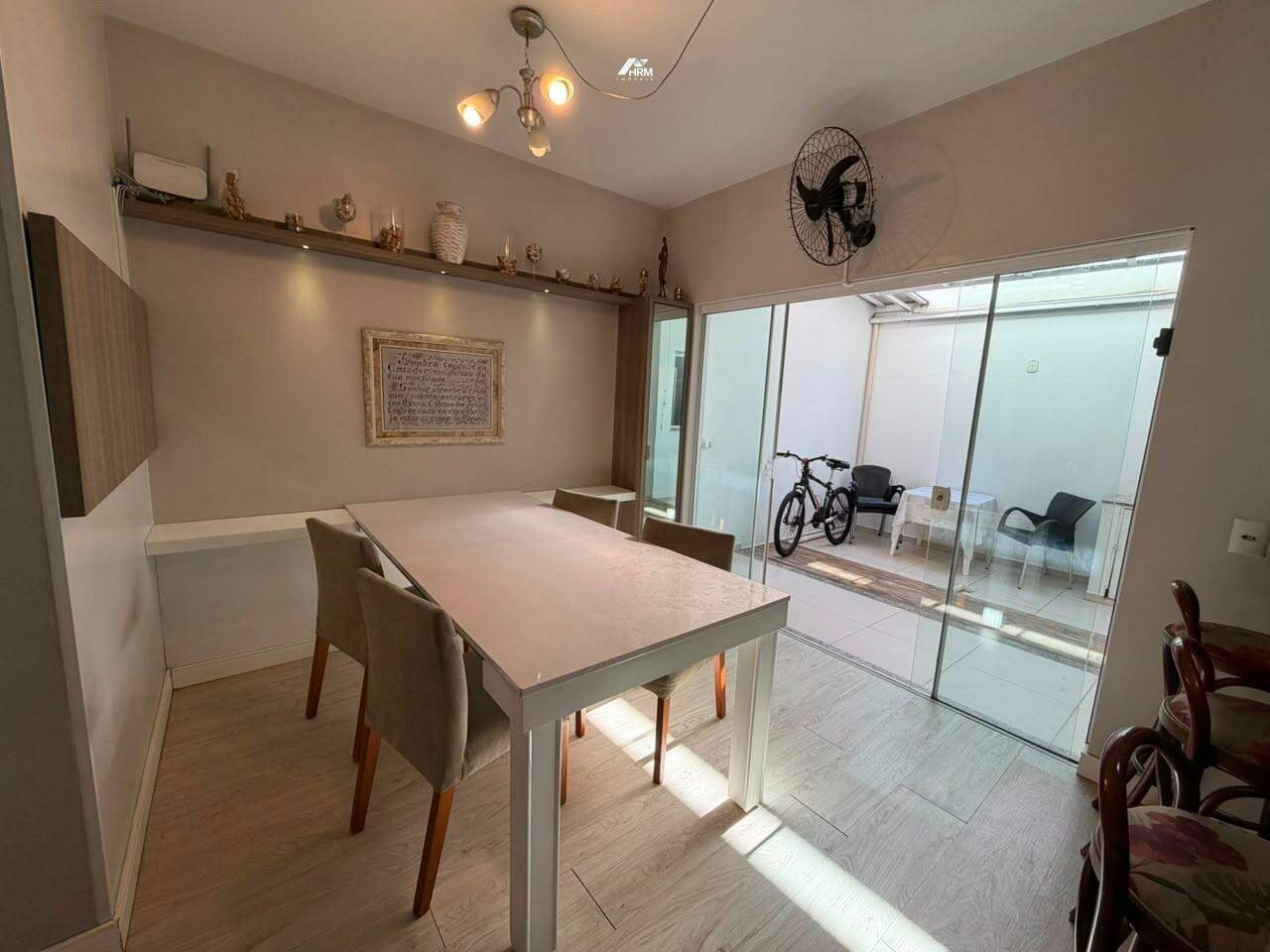 Casa à venda no Centro: 