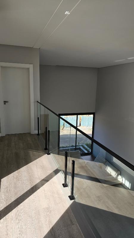 Casa de Condomínio à venda no Centro: 