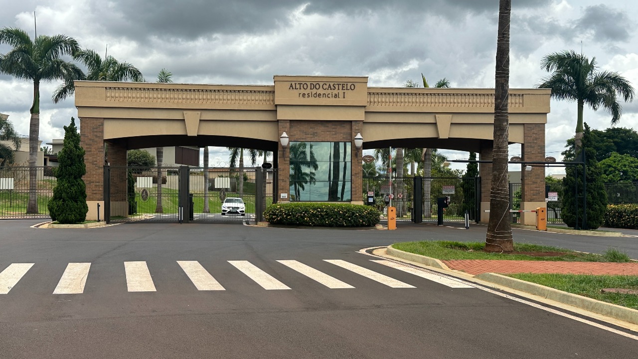 Terreno em condomínio à venda no Residencial Alto do Castelo: 