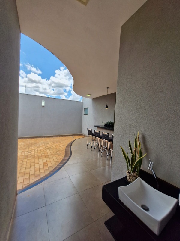 Casa à venda no Jardim Veneto II: 