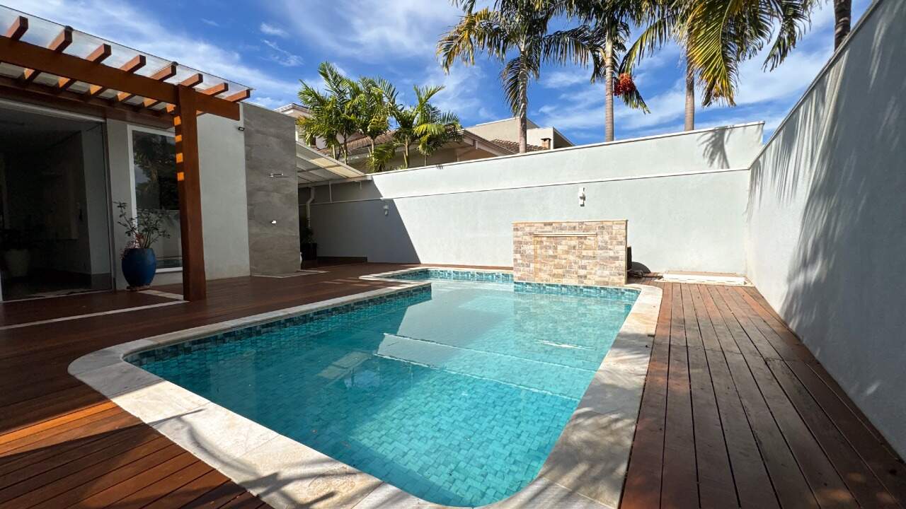 Casa em condomínio à venda no Jardim Athenas: 