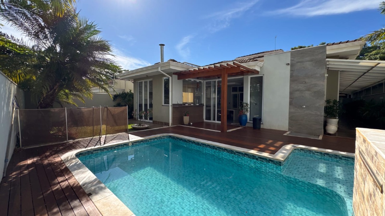 Casa em condomínio à venda no Jardim Athenas: 