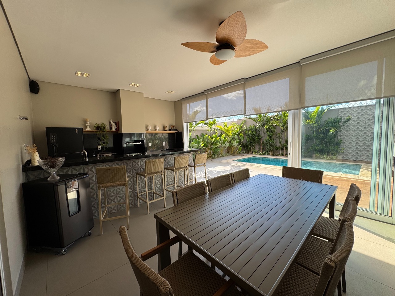 Casa em condomínio à venda no Jardim Cajubá: 