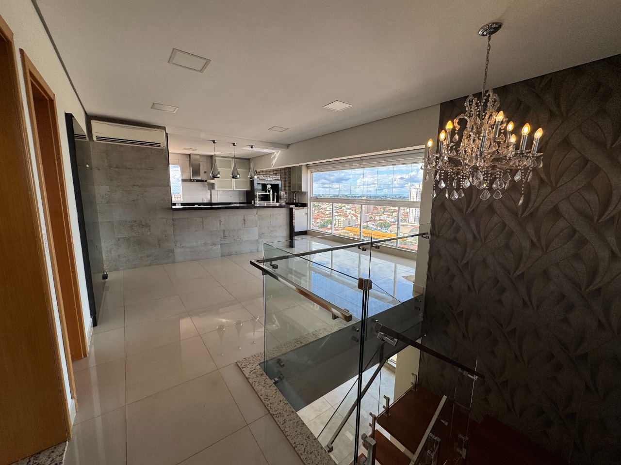 Cobertura duplex à venda no Centro: 