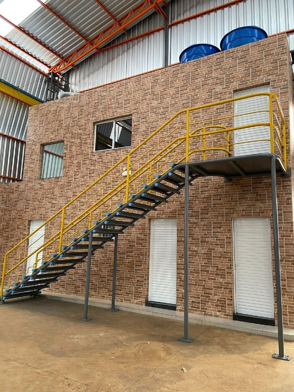 Galpão Industrial à venda no Distrito Industrial Maria Lúcia Biagi Americano: 