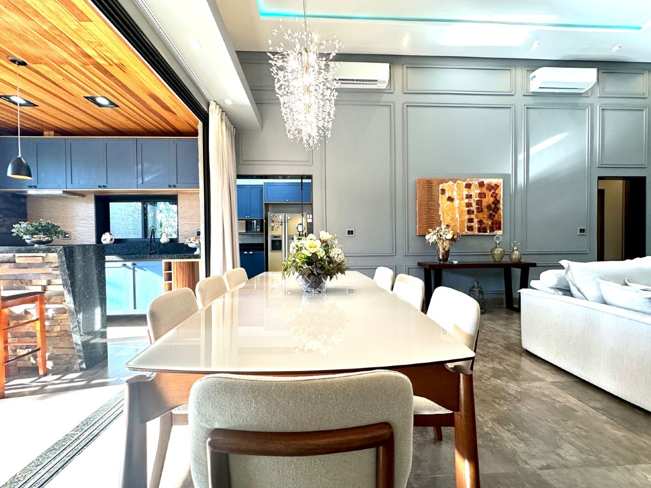 Casa em condomínio à venda no Vila do Golfe: 