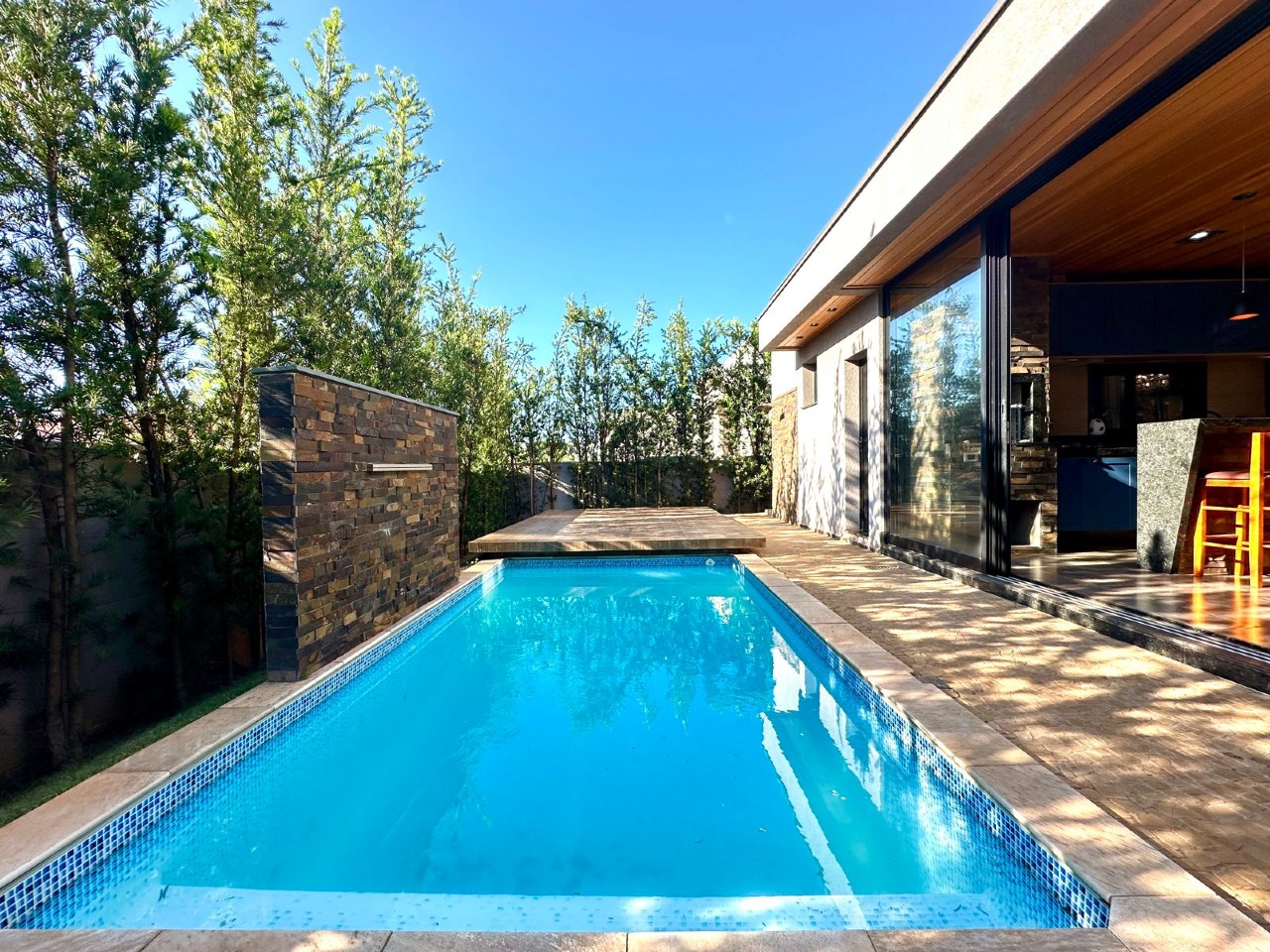 Casa em condomínio à venda no Vila do Golfe: 