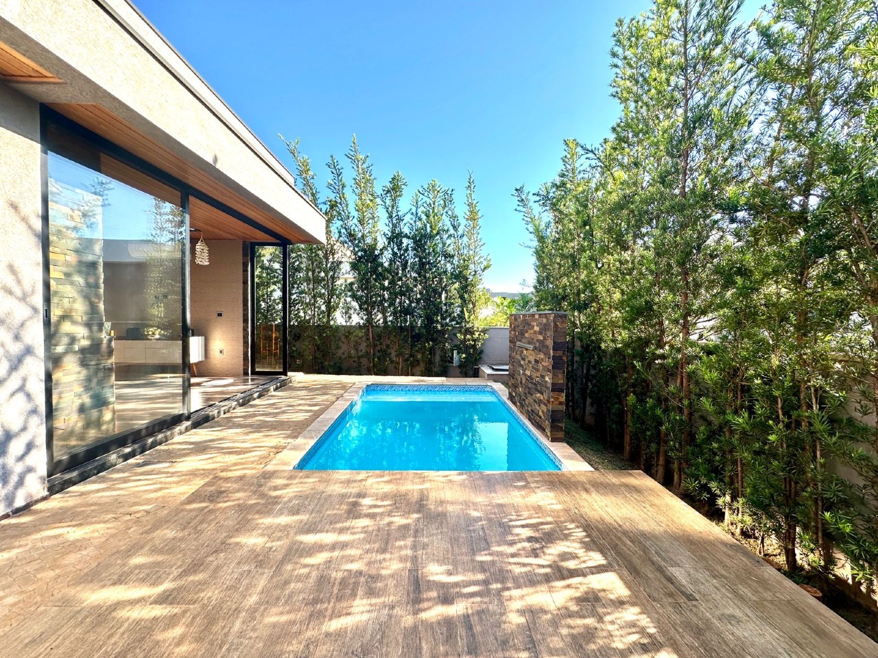 Casa em condomínio à venda no Vila do Golfe: 