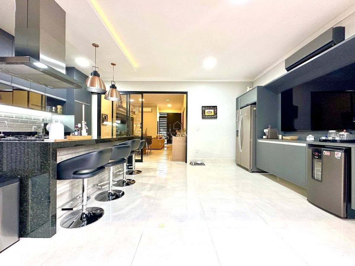 Casa em condomínio à venda no Jardim Cybelli: 