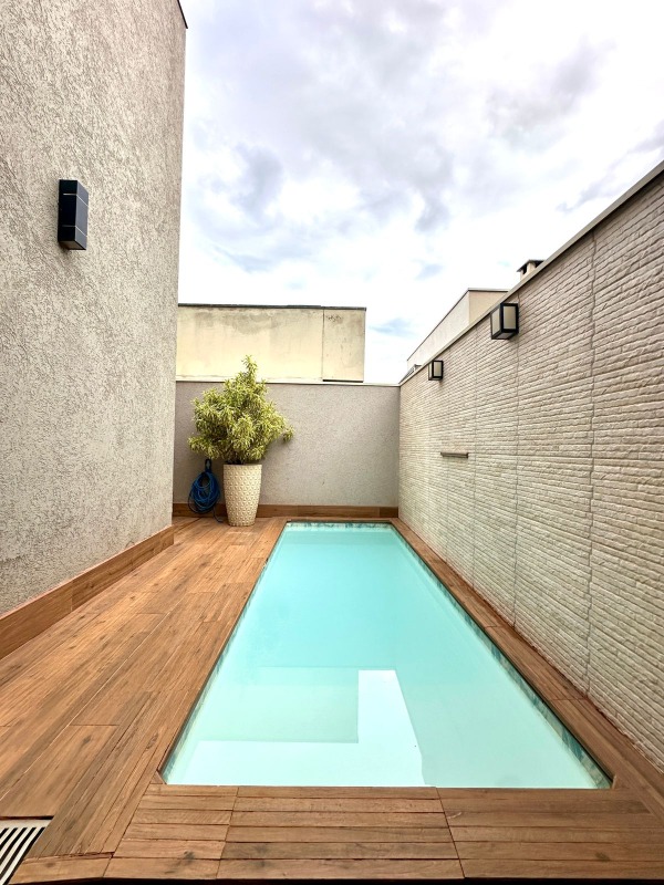 Casa em condomínio à venda no Jardim Cybelli: 