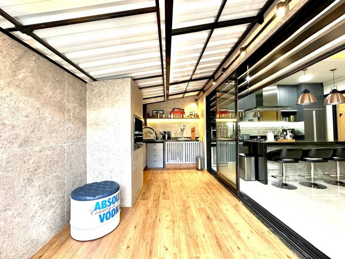 Casa em condomínio à venda no Jardim Cybelli: 