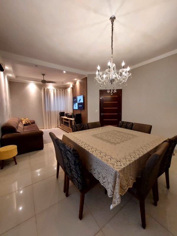 Casa à venda no Jardim Grande Aliança: 