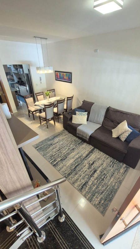 Sobrado em condomínio à venda no Jardim Grande Aliança: 