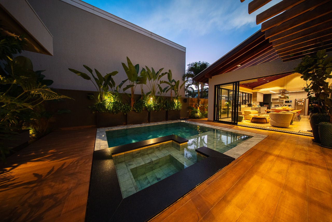 Casa em condomínio à venda no Jardim Athenas: 