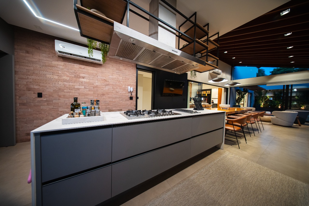 Casa em condomínio à venda no Jardim Athenas: 