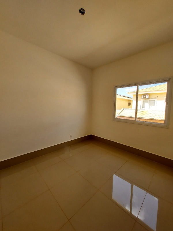 Sobrado em condomínio à venda no Jardim Grande Aliança: 